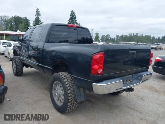 ✅ 2007 Dodge 1500 Laramie • VIN: 3D7KS19D97G746117 • Lot: 42509554. Wystawiony na IAAI z przebiegiem 121 548 mil. Bezpłatny archiwum sprzedaży aukcyjnych z USA i szczegółowy raport historii pojazdu na DreamBid. Zdjęcie 3.