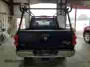 2007 Dodge 1500 ST z VIN 1D7HU18P47J576828, wystawiony jako Copart lot #70160834 z przebiegiem 199 962 mil mil oraz Czysty tytuł • Clean title. Historia ofert i sprzedaży dostępna na DreamBid. Obrazek 6.