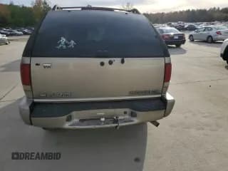 ✅ 2003 Chevrolet Blazer LS • VIN: 1GNCS18X03K119875 • Lot: 84058504. Wystawiony na Copart z przebiegiem Nie podano. Bezpłatny archiwum sprzedaży aukcyjnych z USA i szczegółowy raport historii pojazdu na DreamBid. Zdjęcie 6.