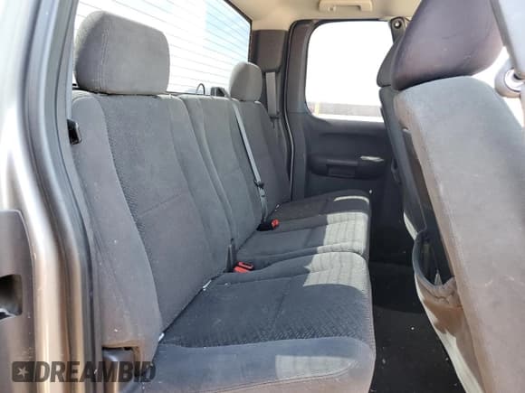 ✅ 2008 Chevrolet Silverado 1500 2LT • VIN: 2GCEC19Y381226500 • Lot: 45976675. Wystawiony na Copart z przebiegiem 174 233 mil. Bezpłatny archiwum sprzedaży aukcyjnych z USA i szczegółowy raport historii pojazdu na DreamBid. Zdjęcie 10.