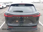 ✅ 2023 Lexus NX • VIN: JTJADCEZ6P5000810 • Lot: 41492027. Wystawiony na IAAI z przebiegiem 21 136 mil. Bezpłatny archiwum sprzedaży aukcyjnych z USA i szczegółowy raport historii pojazdu na DreamBid. Zdjęcie 16.