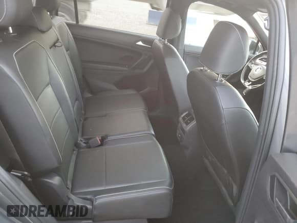 ✅ 2021 Volkswagen Tiguan SE • VIN: 3VV2B7AX0MM049341 • Lot: 93819025. Wystawiony na Copart z przebiegiem 45 423 mil. Bezpłatny archiwum sprzedaży aukcyjnych z USA i szczegółowy raport historii pojazdu na DreamBid. Zdjęcie 11.