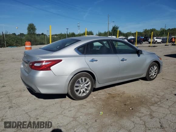 ✅ 2017 Nissan Altima S • VIN: 1N4AL3AP6HN357969 • Лот: 69910855. Опубликован ранее на Copart с пробегом 191 642 миль. Бесплатный доступ к архиву аукционных продаж из США и подробный отчёт об истории автомобиля на DreamBid. Изображение 3.