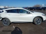 ✅ 2017 Infiniti QX30 Premium • VIN: SJKCH5CR6HA027509 • Лот: 41800581. Опубликован ранее на IAAI с пробегом 76 148 миль. Бесплатный доступ к архиву аукционных продаж из США и подробный отчёт об истории автомобиля на DreamBid. Изображение 13.