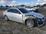 ✅ 2008 BMW 3 Series 328i • VIN: WBAWV13548P120456 • Лот: 42698155. Опубликован ранее на Copart с пробегом 111 344 миль. Бесплатный доступ к архиву аукционных продаж из США и подробный отчёт об истории автомобиля на DreamBid. Изображение 4.