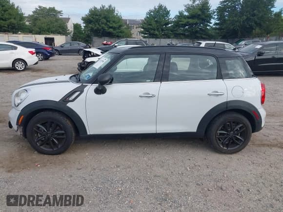 ✅ 2013 MINI Countryman S • VIN: WMWZC3C59DWP22218 • Лот: 43192980. Опубликован ранее на IAAI с пробегом 92 081 миль. Бесплатный доступ к архиву аукционных продаж из США и подробный отчёт об истории автомобиля на DreamBid. Изображение 14.