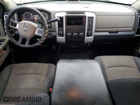 ✅ 2010 Dodge 1500 SLT • VIN: 1D7RV1GT0AS110637 • Lot: 44018475. Wystawiony na Copart z przebiegiem 235 033 mil. Bezpłatny archiwum sprzedaży aukcyjnych z USA i szczegółowy raport historii pojazdu na DreamBid. Zdjęcie 8.