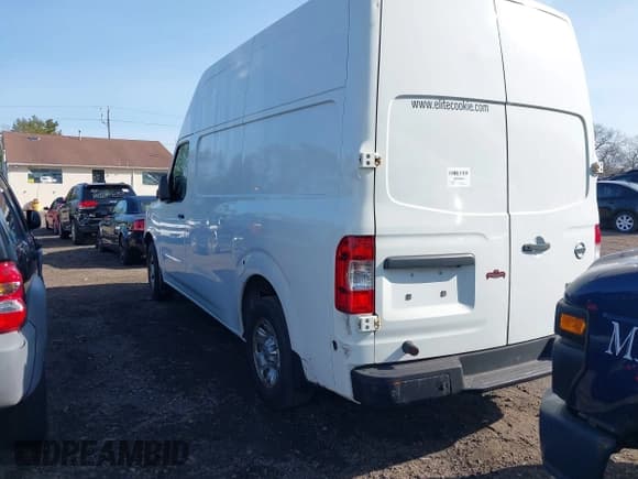 ✅ 2016 Nissan NV Cargo SV • VIN: 1N6BF0LY0GN805855 • Lot: 41849743. Wystawiony na IAAI z przebiegiem Nie podano. Bezpłatny archiwum sprzedaży aukcyjnych z USA i szczegółowy raport historii pojazdu na DreamBid. Zdjęcie 3.