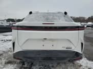 ✅ 2024 Lexus RZ 450e Premium • VIN: JTJAAAABXRA025712 • Lot: 86183394. Wystawiony na Copart z przebiegiem 3 799 mil. Bezpłatny archiwum sprzedaży aukcyjnych z USA i szczegółowy raport historii pojazdu na DreamBid. Zdjęcie 6.