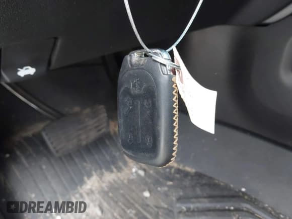 ✅ 2020 GMC Sierra 1500 AT4 • VIN: 1GTU9EET0LZ170690 • Lot: 43022407. Wystawiony na IAAI z przebiegiem 114 864 mil. Bezpłatny archiwum sprzedaży aukcyjnych z USA i szczegółowy raport historii pojazdu na DreamBid. Zdjęcie 11.