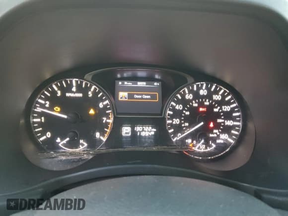 ✅ 2014 Nissan Pathfinder SV • VIN: 5N1AR2MM5EC705137 • Lot: 93658215. Wystawiony na Copart z przebiegiem 130 722 mil. Bezpłatny archiwum sprzedaży aukcyjnych z USA i szczegółowy raport historii pojazdu na DreamBid. Zdjęcie 9.