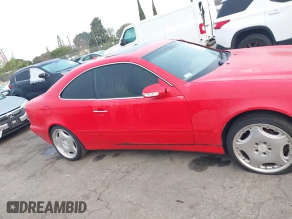 ✅ 2001 Mercedes-Benz CLK 320/430 • VIN: WDBLJ65G31F180395 • Лот: 41603431. Опубликован ранее на IAAI с пробегом 203 805 миль. Бесплатный доступ к архиву аукционных продаж из США и подробный отчёт об истории автомобиля на DreamBid. Изображение 13.