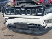 ✅ 2018 Jeep Compass Altitude • VIN: 3C4NJCBB1JT151808 • Lot: 42402585. Listed on IAAI with 145,422 mi. Free auction sales archive from the USA and detailed vehicle history report at DreamBid. Image 6.