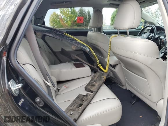 ✅ 2012 Toyota Venza Limited • VIN: 4T3BK3BB2CU070246 • Lot: 71746645. Wystawiony na Copart z przebiegiem 96 519 mil. Bezpłatny archiwum sprzedaży aukcyjnych z USA i szczegółowy raport historii pojazdu na DreamBid. Zdjęcie 11.