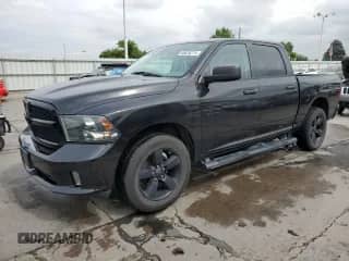 2018 Ram 1500 Express z VIN 1C6RR7KG4JS258292, wystawiony jako Copart lot #66626215 z przebiegiem 100 685 mil mil oraz Szkoda całkowita • Salvage title. Historia ofert i sprzedaży dostępna na DreamBid. Obrazek 1.