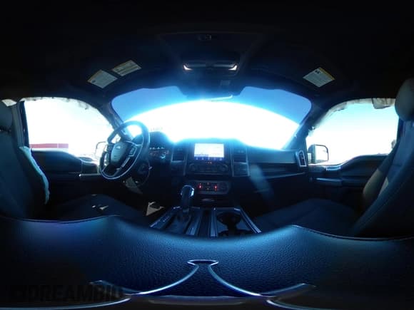 ✅ 2020 Ford F-150 XL • VIN: 1FTEW1E46LKD64373 • Lot: 43611759. Wystawiony na IAAI z przebiegiem 97 108 mil. Bezpłatny archiwum sprzedaży aukcyjnych z USA i szczegółowy raport historii pojazdu na DreamBid. Zdjęcie 19.