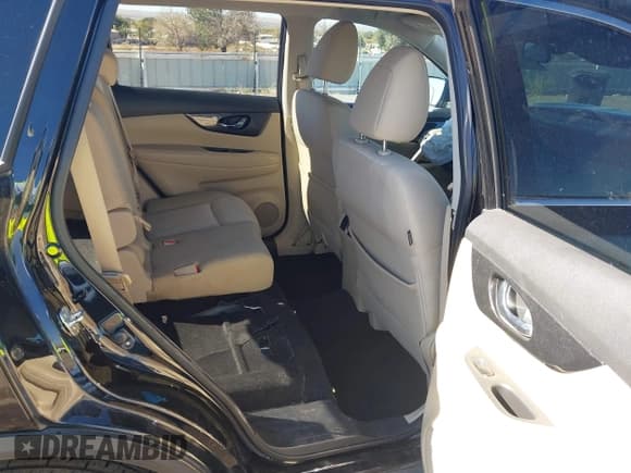 ✅ 2017 Nissan Rogue SV • VIN: JN8AT2MT3HW380895 • Lot: 43572438. Wystawiony na IAAI z przebiegiem 128 683 mil. Bezpłatny archiwum sprzedaży aukcyjnych z USA i szczegółowy raport historii pojazdu na DreamBid. Zdjęcie 8.