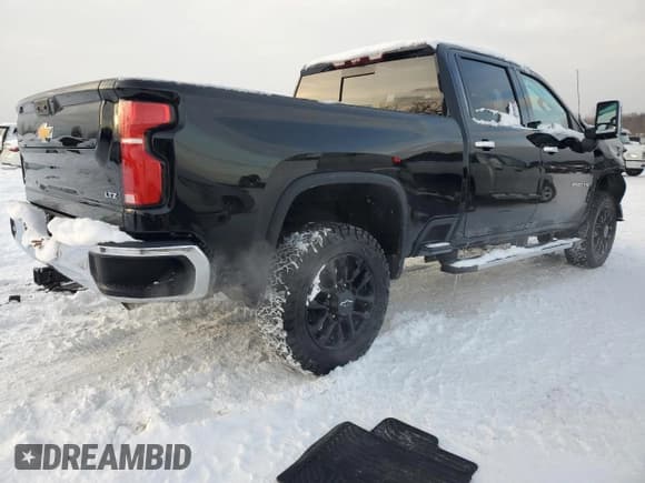 ✅ 2025 Chevrolet Silverado 2500HD LTZ • VIN: 2GC4KPE78S1111770 • Lot: 42172435. Wystawiony na Copart z przebiegiem 1 423 mil. Bezpłatny archiwum sprzedaży aukcyjnych z USA i szczegółowy raport historii pojazdu na DreamBid. Zdjęcie 3.