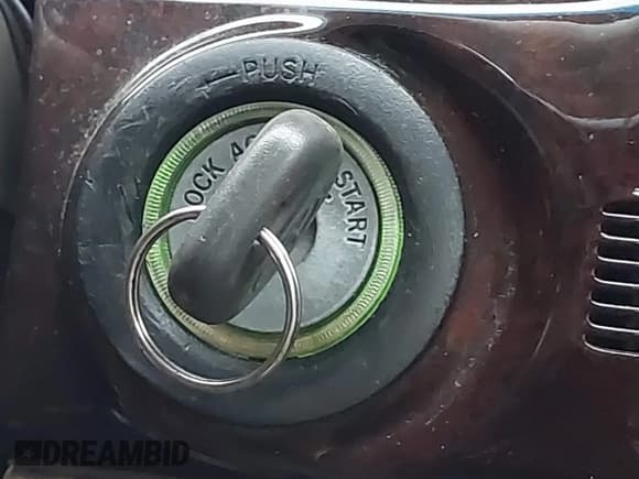 ✅ 1998 Toyota Avalon XL • VIN: 4T1BF18B2WU251120 • Lot: 43743818. Listed on IAAI with 146,207 mi. Free auction sales archive from the USA and detailed vehicle history report at DreamBid. Image 11.