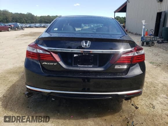 ✅ 2017 Honda Accord Sport SE • VIN: 1HGCR2F11HA087980 • Лот: 70303675. Опубликован ранее на Copart с пробегом 113 767 миль. Бесплатный доступ к архиву аукционных продаж из США и подробный отчёт об истории автомобиля на DreamBid. Изображение 6.
