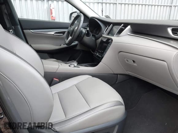 ✅ 2023 Infiniti QX50 Luxe • VIN: 3PCAJ5BB8PF112859 • Lot: 43659585. Listed on IAAI with 31,556 mi. Free auction sales archive from the USA and detailed vehicle history report at DreamBid. Image 5.
