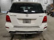 ✅ 2015 Mercedes-Benz GLK 250 • VIN: WDCGG0EB2FG422575 • Лот: 82031835. Опубликован ранее на Copart с пробегом 168 757 миль. Бесплатный доступ к архиву аукционных продаж из США и подробный отчёт об истории автомобиля на DreamBid. Изображение 6.