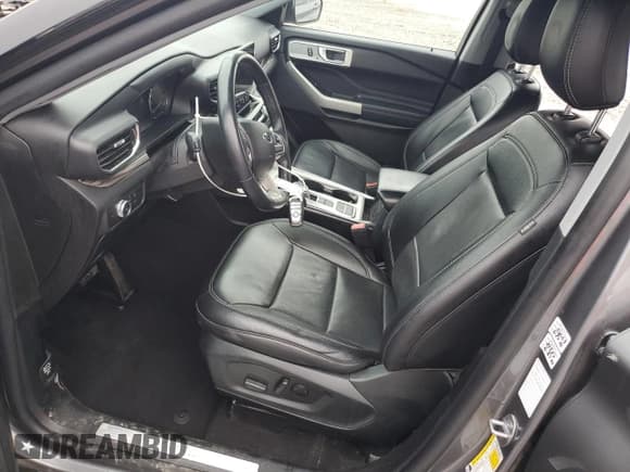 ✅ 2022 Ford Explorer Limited • VIN: 1FMSK7FH3NGA30208 • Lot: 90094085. Wystawiony na Copart z przebiegiem 53 700 mil. Bezpłatny archiwum sprzedaży aukcyjnych z USA i szczegółowy raport historii pojazdu na DreamBid. Zdjęcie 7.