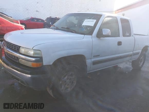 ✅ 2000 Chevrolet Silverado 1500 LS • VIN: 1GCEK19T2YE282868 • Лот: 43589583. Опубликован ранее на IAAI с пробегом 345 685 миль. Бесплатный доступ к архиву аукционных продаж из США и подробный отчёт об истории автомобиля на DreamBid. Изображение 2.