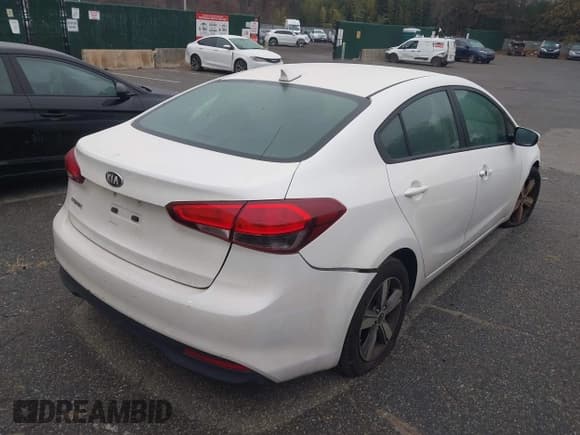 ✅ 2018 Kia Forte LX • VIN: 3KPFL4A79JE179071 • Лот: 43771306. Опубликован ранее на IAAI с пробегом 145 754 миль. Бесплатный доступ к архиву аукционных продаж из США и подробный отчёт об истории автомобиля на DreamBid. Изображение 4.