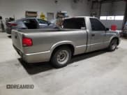 ✅ 2001 Chevrolet S-10 • VIN: 1GCCS14511K133245 • Лот: 83071044. Опубликован ранее на Copart с пробегом 113 607 миль. Бесплатный доступ к архиву аукционных продаж из США и подробный отчёт об истории автомобиля на DreamBid. Изображение 3.