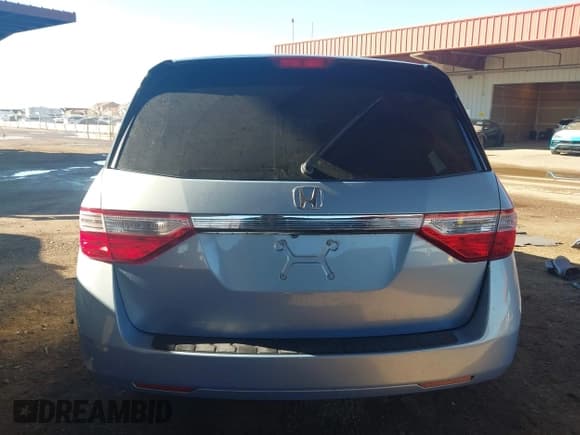 ✅ 2013 Honda Odyssey EX • VIN: 5FNRL5H44DB013859 • Lot: 43758677. Listed on IAAI with 161,538 mi. Free auction sales archive from the USA and detailed vehicle history report at DreamBid. Image 17.