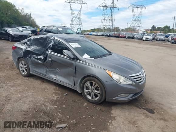 2013 Hyundai Sonata SE с VIN 5NPEC4ACXDH698252, выставлен на аукционе IAAI как лот 43457742 с пробегом 151 683 миль миль и . История ставок и продаж доступна на DreamBid. Изображение 1.