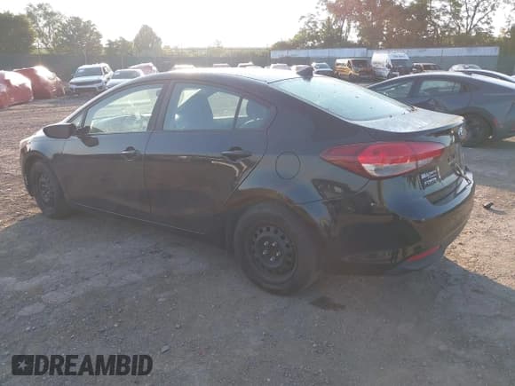 ✅ 2017 Kia Forte LX • VIN: 3KPFL4A72HE055864 • Lot: 43004784. Wystawiony na IAAI z przebiegiem Nie podano. Bezpłatny archiwum sprzedaży aukcyjnych z USA i szczegółowy raport historii pojazdu na DreamBid. Zdjęcie 3.