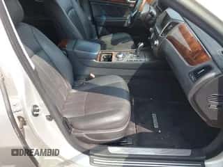2013 Hyundai Equus Signature с VIN KMHGH4JH6DU062712, выставлен на аукционе IAAI как лот 43119641 с пробегом 103 950 миль миль и . История ставок и продаж доступна на DreamBid. Изображение 5.