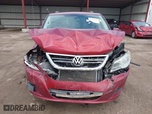 ✅ 2011 Volkswagen Routan SE • VIN: 2V4RW3DG4BR636014 • Lot: 42452137. Listed on IAAI with 203,029 mi. Free auction sales archive from the USA and detailed vehicle history report at DreamBid. Image 12.