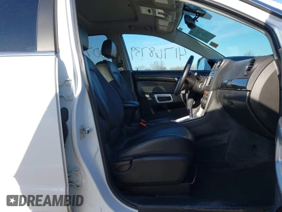 ✅ 2014 Chevrolet Captiva Sport LT • VIN: 3GNAL3EK9ES661539 • Lot: 41768739. Wystawiony na IAAI z przebiegiem 100 742 mil. Bezpłatny archiwum sprzedaży aukcyjnych z USA i szczegółowy raport historii pojazdu na DreamBid. Zdjęcie 5.