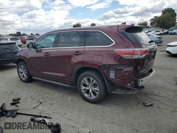 ✅ 2015 Toyota Highlander LE Plus • VIN: 5TDZKRFH2FS103283 • Lot: 84624285. Wystawiony na Copart z przebiegiem 52 717 mil. Bezpłatny archiwum sprzedaży aukcyjnych z USA i szczegółowy raport historii pojazdu na DreamBid. Zdjęcie 2.