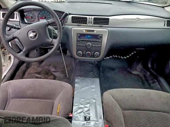 ✅ 2015 Chevrolet Impala Police Police • VIN: 2G1WD5E33F1163195 • Lot: 94554825. Wystawiony na Copart z przebiegiem 48 980 mil. Bezpłatny archiwum sprzedaży aukcyjnych z USA i szczegółowy raport historii pojazdu na DreamBid. Zdjęcie 8.