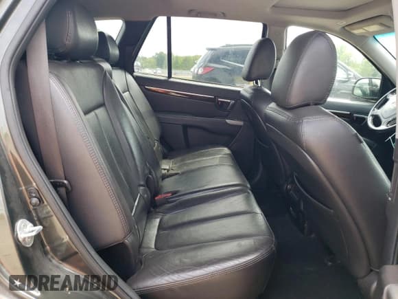 ✅ 2011 Hyundai Santa Fe Limited • VIN: 5XYZK3AB1BG087844 • Lot: 66392555. Listed on Copart with 258,158 mi. Free auction sales archive from the USA and detailed vehicle history report at DreamBid. Image 11.