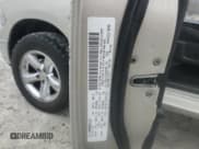 ✅ 2009 Dodge 1500 SLT • VIN: 1D3HV13T19J532453 • Lot: 44846995. Wystawiony na Copart z przebiegiem 235 792 mil. Bezpłatny archiwum sprzedaży aukcyjnych z USA i szczegółowy raport historii pojazdu na DreamBid. Zdjęcie 12.