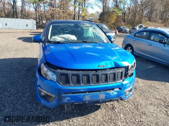 ✅ 2019 Jeep Compass Altitude • VIN: 3C4NJDBB2KT713724 • Lot: 43698511. Listed on IAAI with 94,489 mi. Free auction sales archive from the USA and detailed vehicle history report at DreamBid. Image 12.