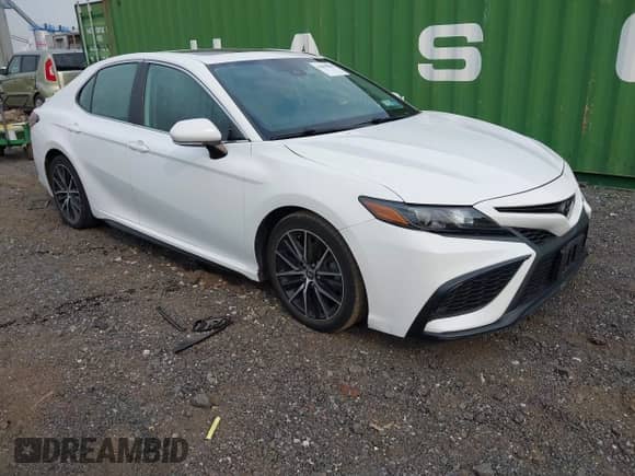 2021 Toyota Camry SE with VIN 4T1T11BK4MU025539, listed as a IAAI auction lot 42898008 with 26,083 mi miles and . Bid and sale history available at DreamBid. Image 1.