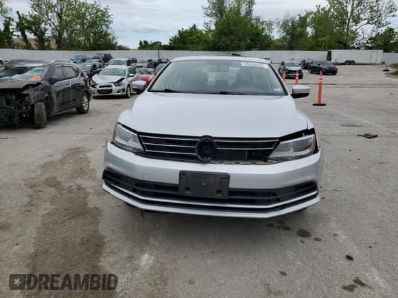 ✅ 2015 Volkswagen Jetta SE • VIN: 3VWD17AJ1FM311745 • Lot: 55936435. Listed on Copart with 79,819 mi. Free auction sales archive from the USA and detailed vehicle history report at DreamBid. Image 5.