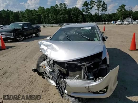 2014 Toyota Camry L with VIN 4T1BF1FK6EU329092, listed as a Copart auction lot 68967305 with Not provided miles and Salvage title. Bid and sale history available at DreamBid. Image 13.