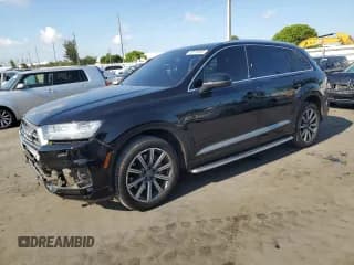 ✅ 2018 Audi Q7 • VIN: WA1LHBF72JD033737 • Lot: 58174945. Wystawiony na Copart z przebiegiem 100 104 mil. Bezpłatny archiwum sprzedaży aukcyjnych z USA i szczegółowy raport historii pojazdu na DreamBid. Zdjęcie 1.