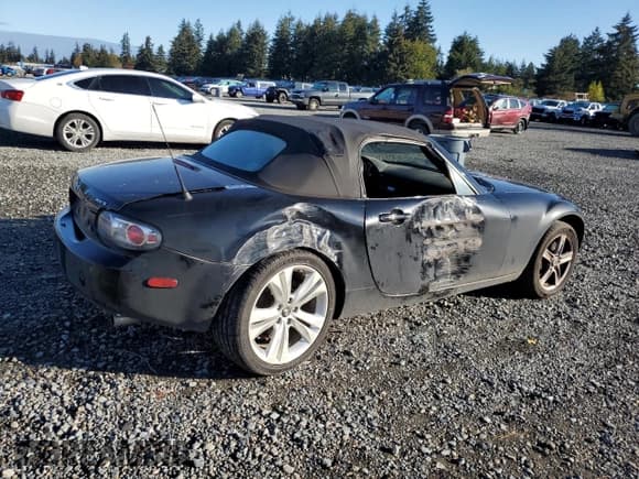 ✅ 2006 Mazda MX-5 Miata Touring • VIN: JM1NC25F760115547 • Lot: 76110114. Wystawiony na Copart z przebiegiem 130 472 mil. Bezpłatny archiwum sprzedaży aukcyjnych z USA i szczegółowy raport historii pojazdu na DreamBid. Zdjęcie 3.