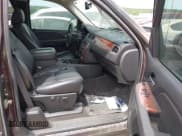 ✅ 2008 Chevrolet Silverado 1500 • VIN: 1GCEC19Y28Z298330 • Lot: 42272489. Wystawiony na IAAI z przebiegiem 97 076 mil. Bezpłatny archiwum sprzedaży aukcyjnych z USA i szczegółowy raport historii pojazdu na DreamBid. Zdjęcie 5.