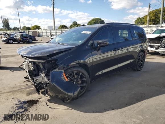 ✅ 2025 Chrysler Pacifica Limited • VIN: 2C4RC1GG7SR535410 • Lot: 93324575. Wystawiony na Copart z przebiegiem 10 051 mil. Bezpłatny archiwum sprzedaży aukcyjnych z USA i szczegółowy raport historii pojazdu na DreamBid. Zdjęcie 1.