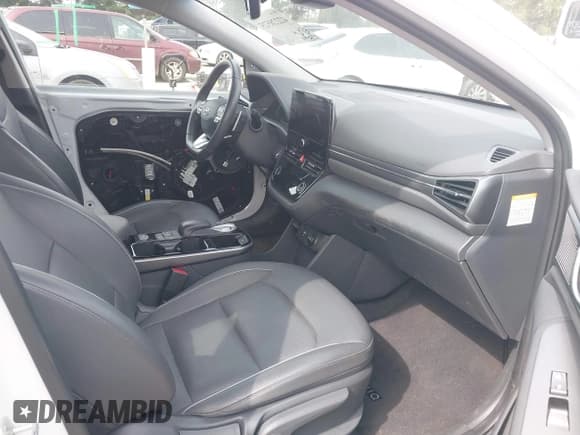 ✅ 2020 Hyundai Ioniq Limited • VIN: KMHC85LJ6LU063460 • Lot: 42228525. Wystawiony na IAAI z przebiegiem 31 899 mil. Bezpłatny archiwum sprzedaży aukcyjnych z USA i szczegółowy raport historii pojazdu na DreamBid. Zdjęcie 5.