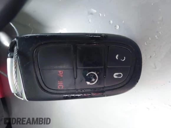 ✅ 2016 Jeep Cherokee Limited • VIN: 1C4PJMDB1GW225470 • Lot: 43657882. Wystawiony na IAAI z przebiegiem 146 370 mil. Bezpłatny archiwum sprzedaży aukcyjnych z USA i szczegółowy raport historii pojazdu na DreamBid. Zdjęcie 11.